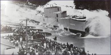 Descripción: USS Tomich.jpg