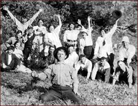 Descripción: Croatian_picnic_CapSante_Anacortes_1910s.jpg