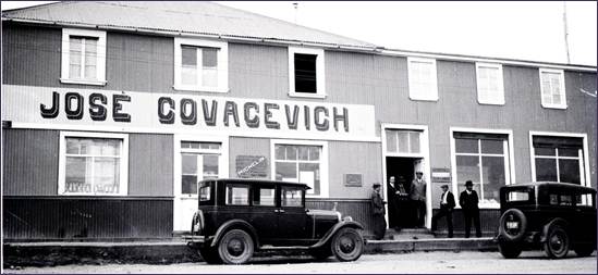 Descripción: Casa José Covacevich en Porvenir.jpg